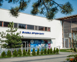 Basen sportowy